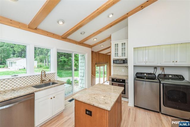 163 Sand Spring Road, Harding Township, NJ 07960