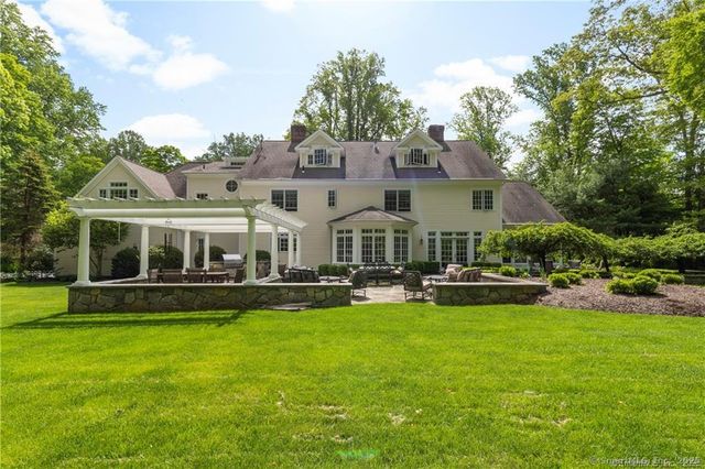 9 Zak Hill Drive, Woodbridge, CT 06525