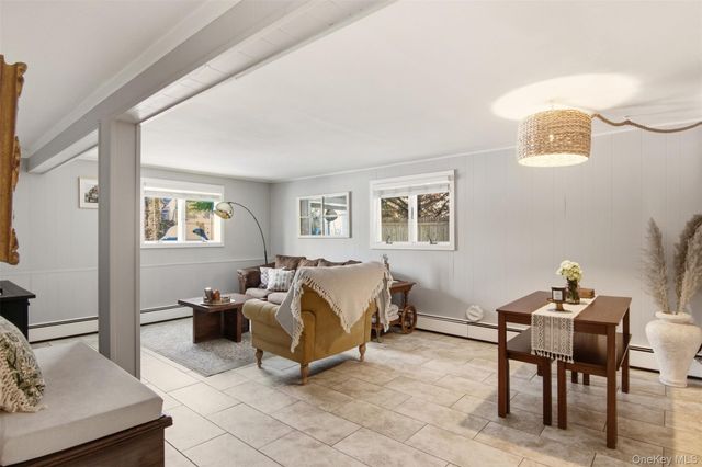 26 Clarendon Street, Dix Hills, NY 11746