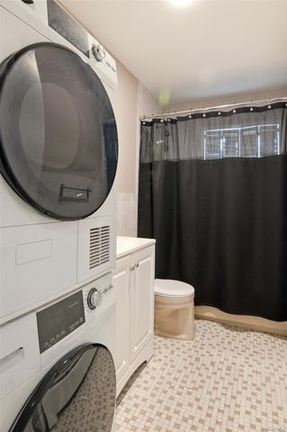 26 Clarendon Street, Dix Hills, NY 11746