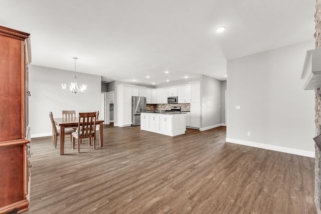 628 N Lincoln Court, Ozark, MO 65721