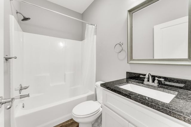 628 N Lincoln Court, Ozark, MO 65721