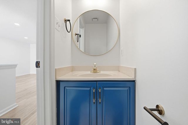 10 COTTAGE FIELD CT, Germantown, MD 20874