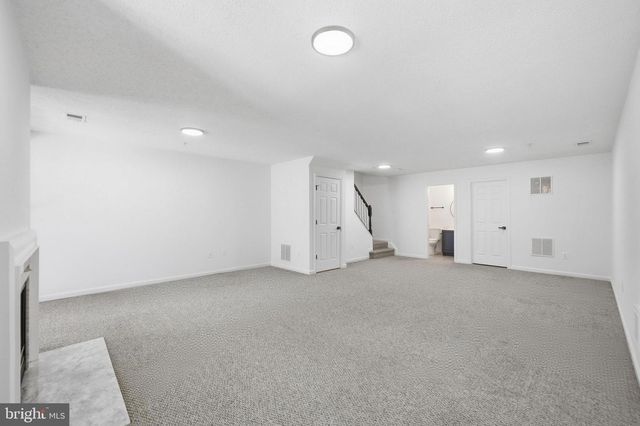 10 COTTAGE FIELD CT, Germantown, MD 20874