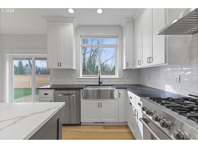 31373 Sw CHIA Loop, Wilsonville, OR 97070