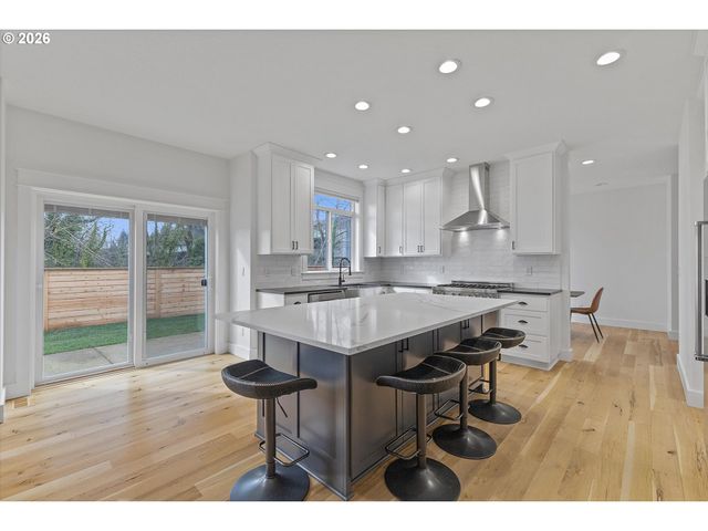 31373 Sw CHIA Loop, Wilsonville, OR 97070