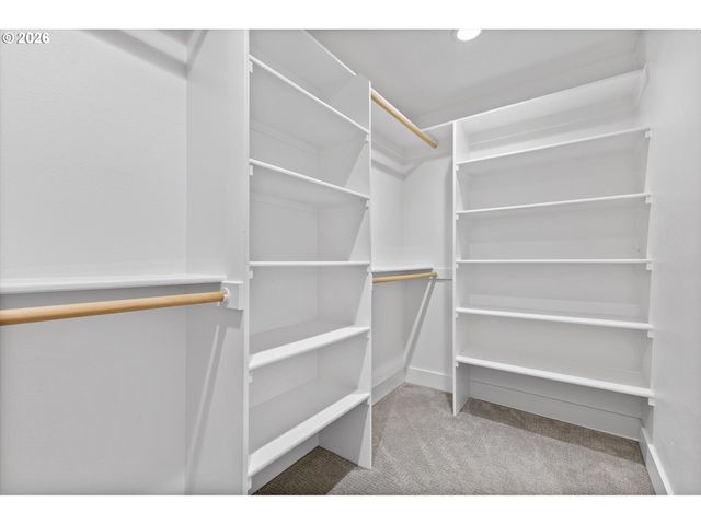 31373 Sw CHIA Loop, Wilsonville, OR 97070