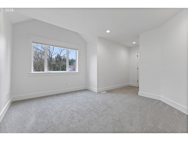 31373 Sw CHIA Loop, Wilsonville, OR 97070