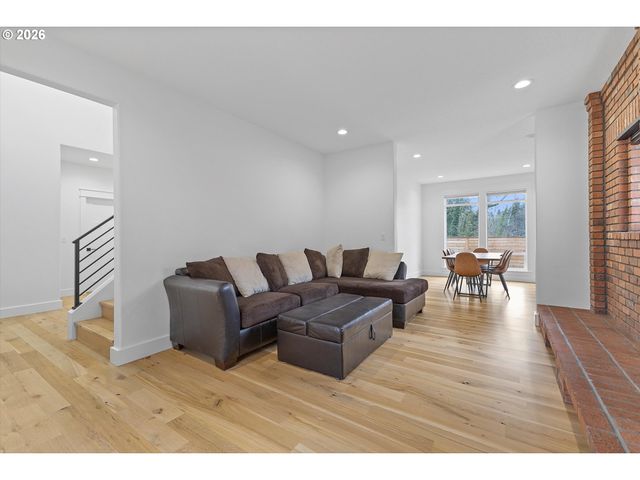 31373 Sw CHIA Loop, Wilsonville, OR 97070