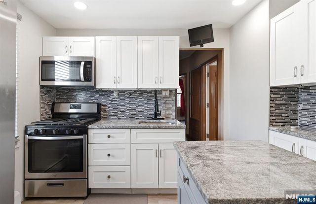471 Burnside Street, Orange, NJ 07050
