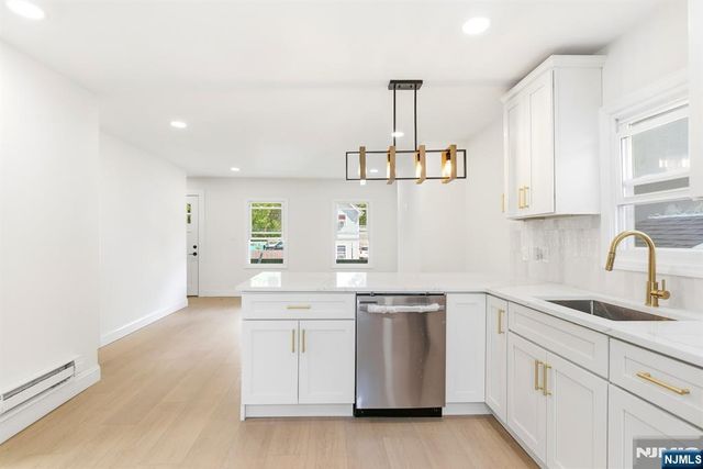 471 Burnside Street, Orange, NJ 07050
