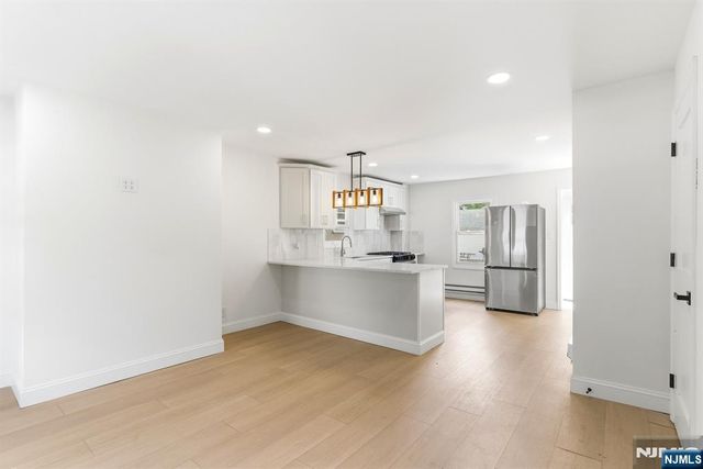 471 Burnside Street, Orange, NJ 07050