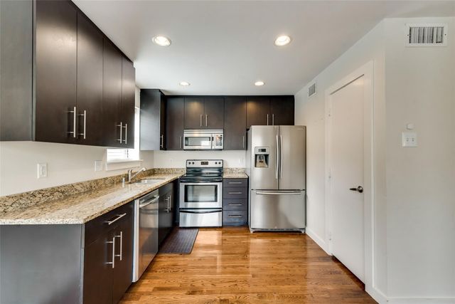 5806 Birchbrook Drive 209, Dallas, TX 75206