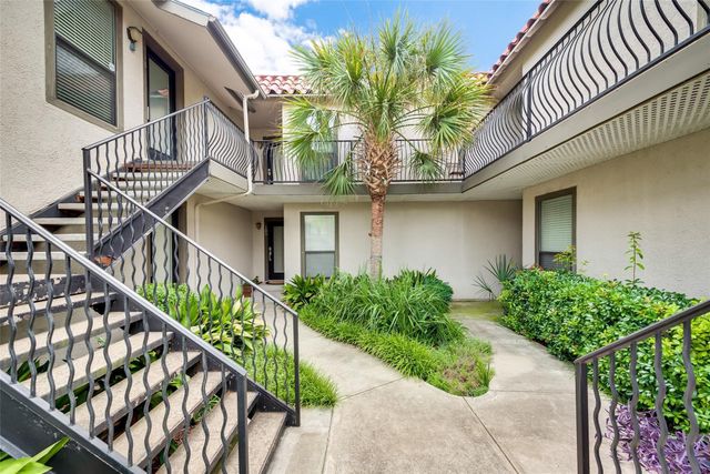5806 Birchbrook Drive 209, Dallas, TX 75206