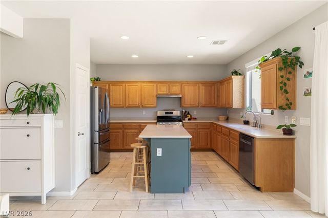 5016 Stone Bay Avenue, Las Vegas, NV 89131