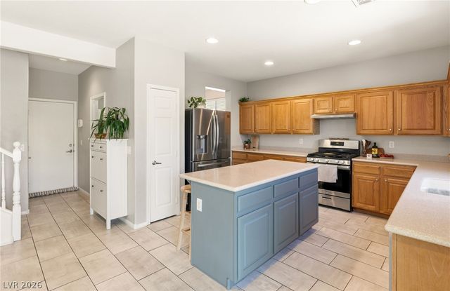 5016 Stone Bay Avenue, Las Vegas, NV 89131