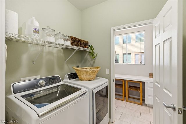 5016 Stone Bay Avenue, Las Vegas, NV 89131
