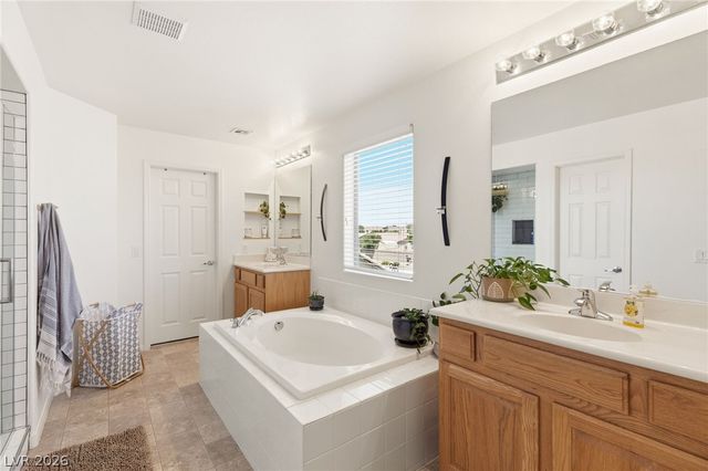 5016 Stone Bay Avenue, Las Vegas, NV 89131