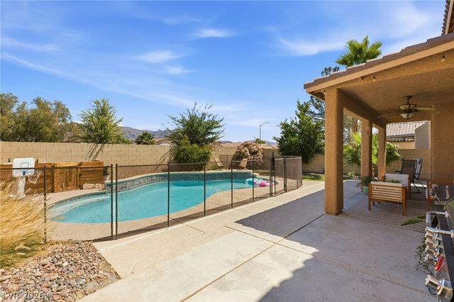 5016 Stone Bay Avenue, Las Vegas, NV 89131