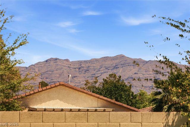 5016 Stone Bay Avenue, Las Vegas, NV 89131