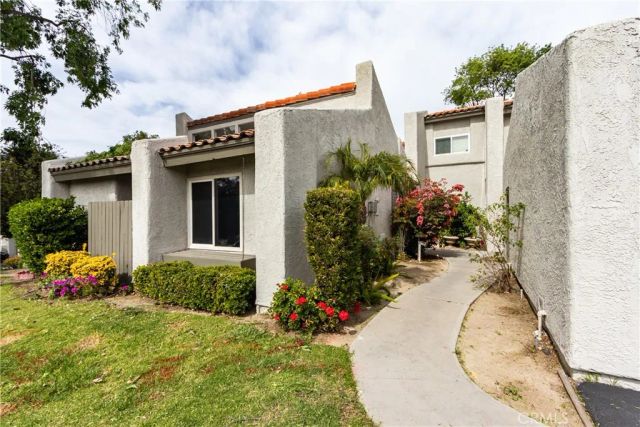 29344 Via Frontera, Murrieta, CA 92563