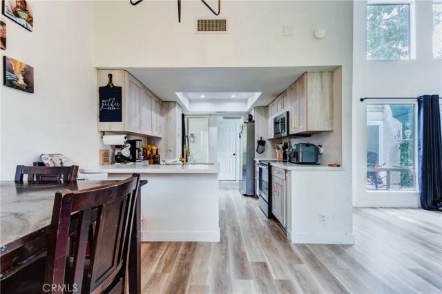 29344 Via Frontera, Murrieta, CA 92563