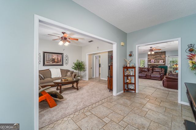 674 Forest Hills Drive, Douglas, GA 31535