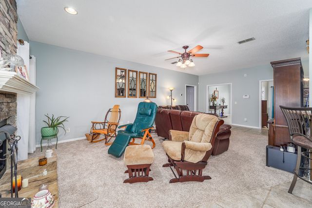 674 Forest Hills Drive, Douglas, GA 31535