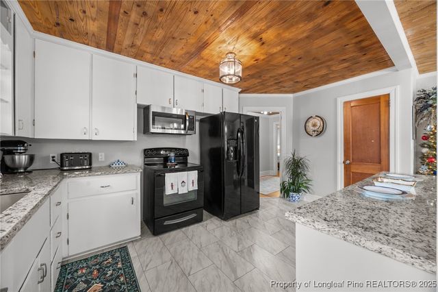 1752 Lee Johnson Drive, Dunn, NC 28334