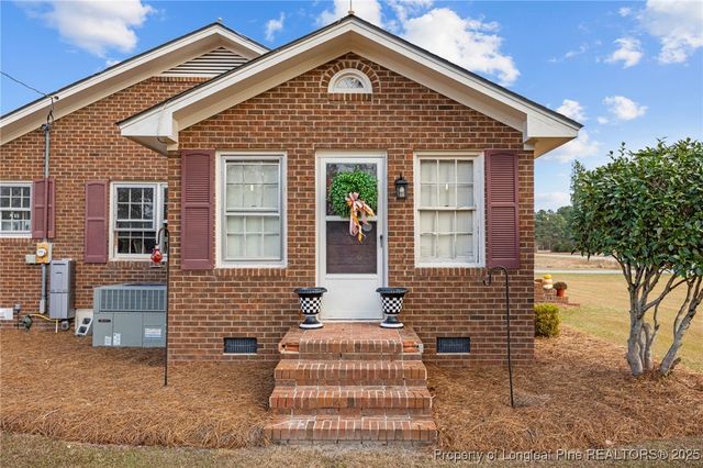 1752 Lee Johnson Drive, Dunn, NC 28334