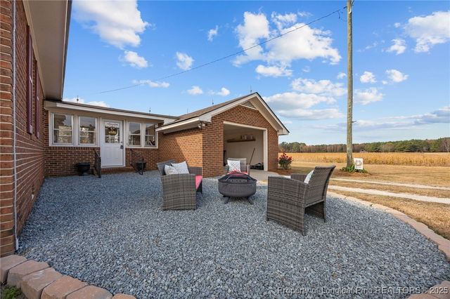 1752 Lee Johnson Drive, Dunn, NC 28334