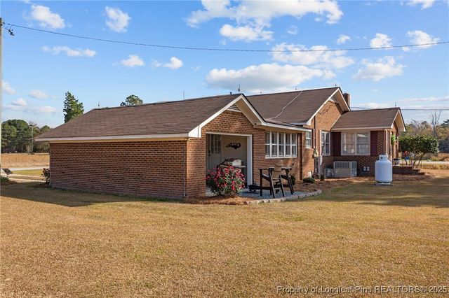 1752 Lee Johnson Drive, Dunn, NC 28334