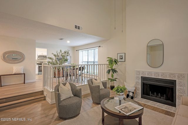 1901 WOOD HILL Place 1901, Jacksonville, FL 32256