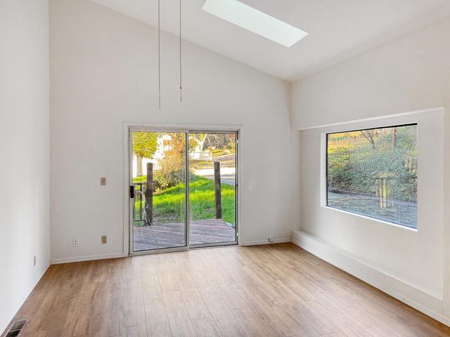 521 Silva Ave, Nevada City, CA 95959