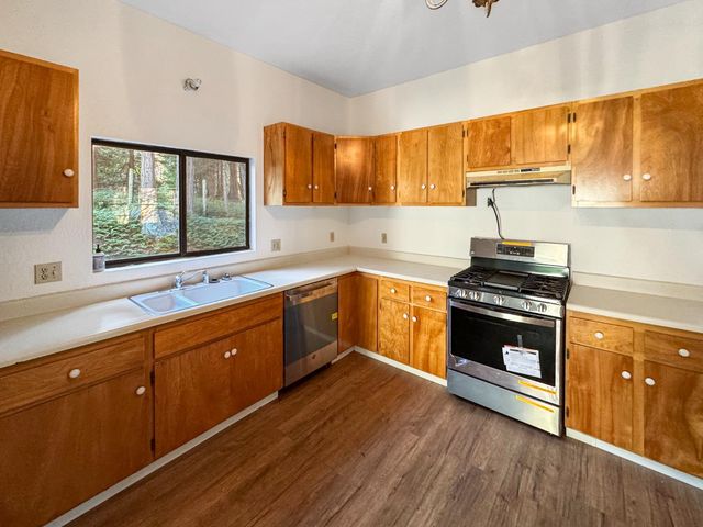 521 Silva Ave, Nevada City, CA 95959