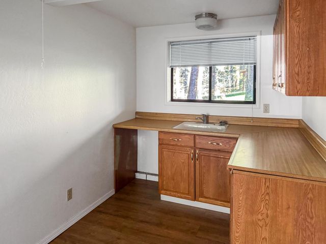 521 Silva Ave, Nevada City, CA 95959