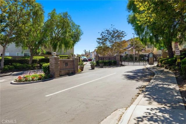 2 Beaumont, Aliso Viejo, CA 92656