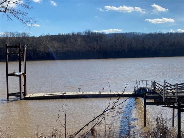 2092 John Street, Forward Twp, PA 15063