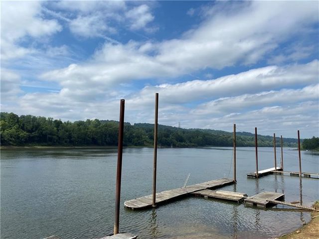 2092 John Street, Forward Twp, PA 15063