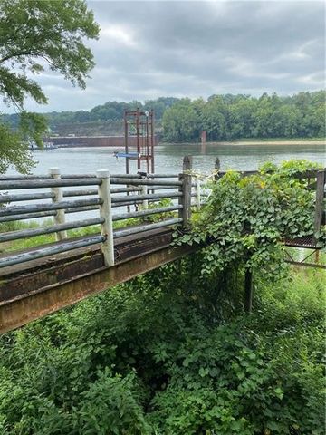 2092 John Street, Forward Twp, PA 15063