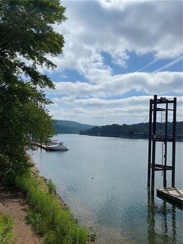 2092 John Street, Forward Twp, PA 15063