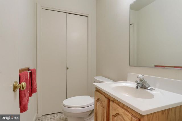 24 S 10TH ST, Lebanon, PA 17042