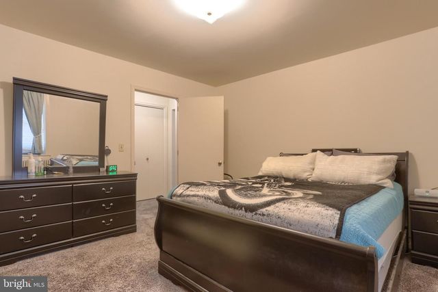 24 S 10TH ST, Lebanon, PA 17042