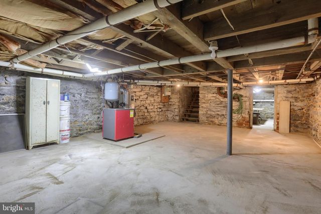 24 S 10TH ST, Lebanon, PA 17042