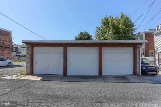 24 S 10TH ST, Lebanon, PA 17042