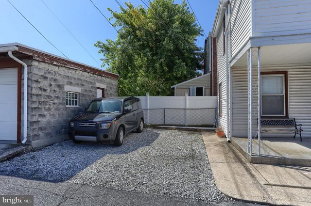 24 S 10TH ST, Lebanon, PA 17042