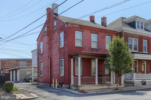 24 S 10TH ST, Lebanon, PA 17042