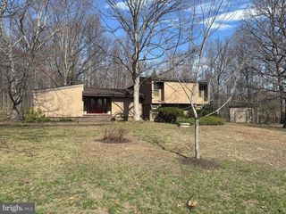 2199 LOGMILL RD, Haymarket, VA 20169