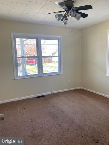 209 WALNUT ST, Boothwyn, PA 19061