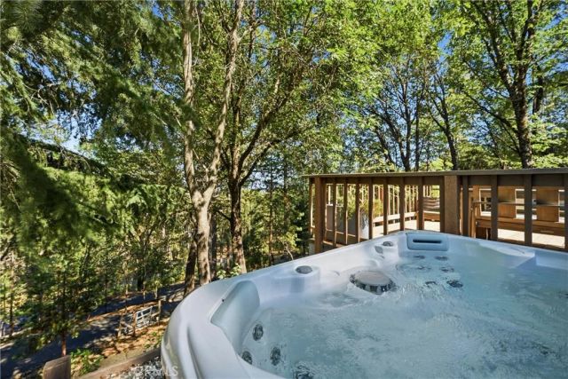11240 Loch Lomond Road, Cobb, CA 95461